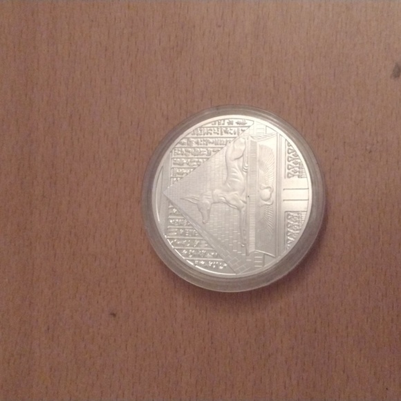 - Coin 🪙 - Picture 2 of 2